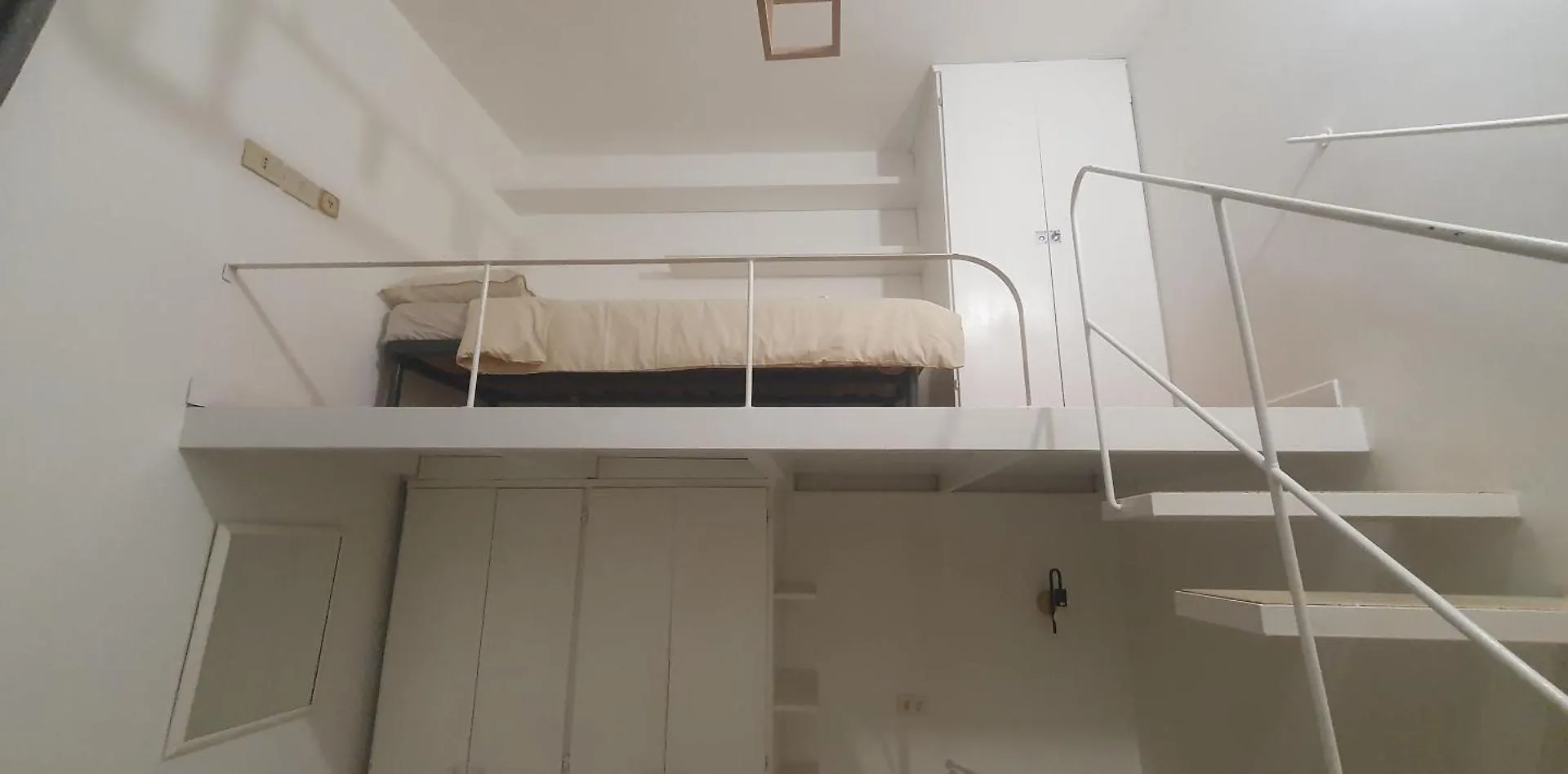 Homehouse Serpenti - Colosseum - Rione Monti Roma 0*,