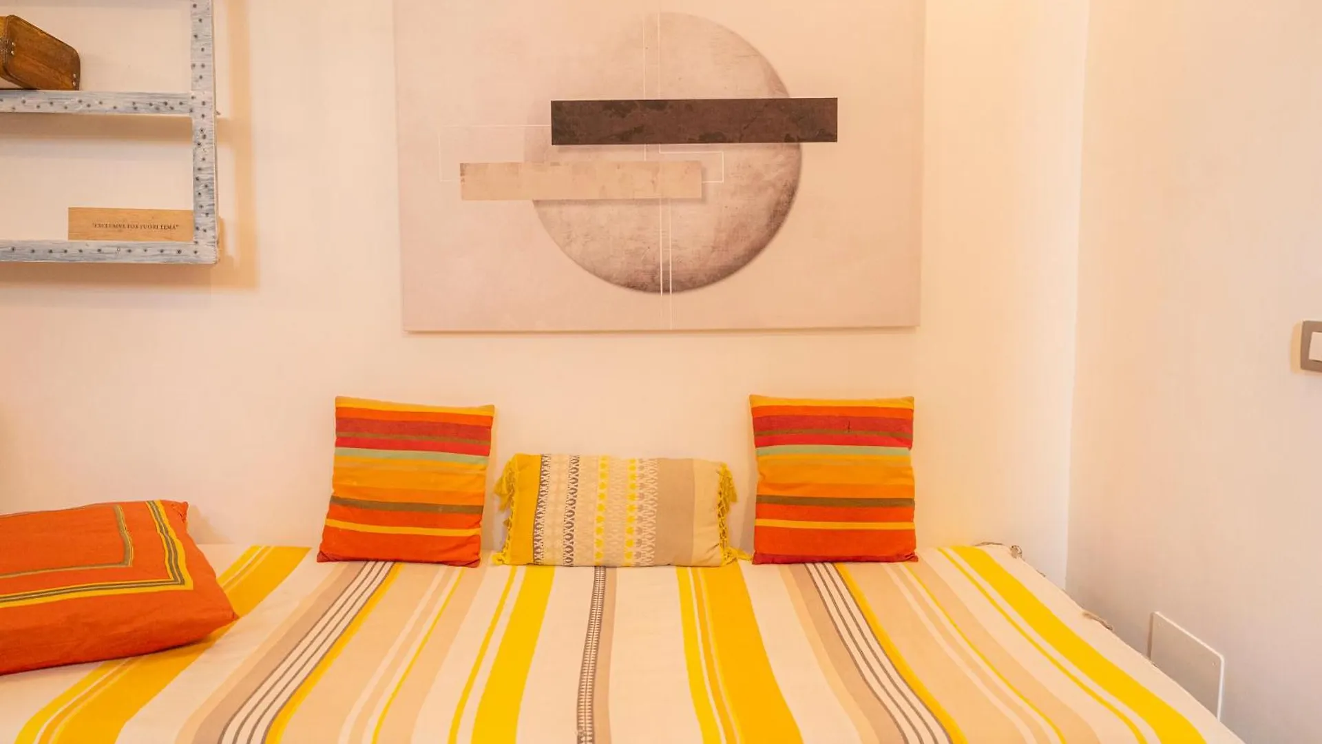 Homehouse Serpenti - Colosseum - Rione Monti Rome Apartment