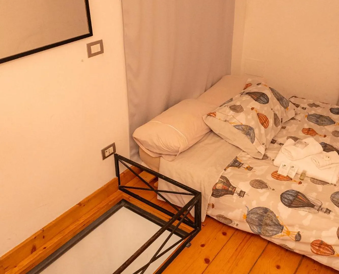 Homehouse Serpenti - Colosseum - Rione Monti Roma 0*,  Italia