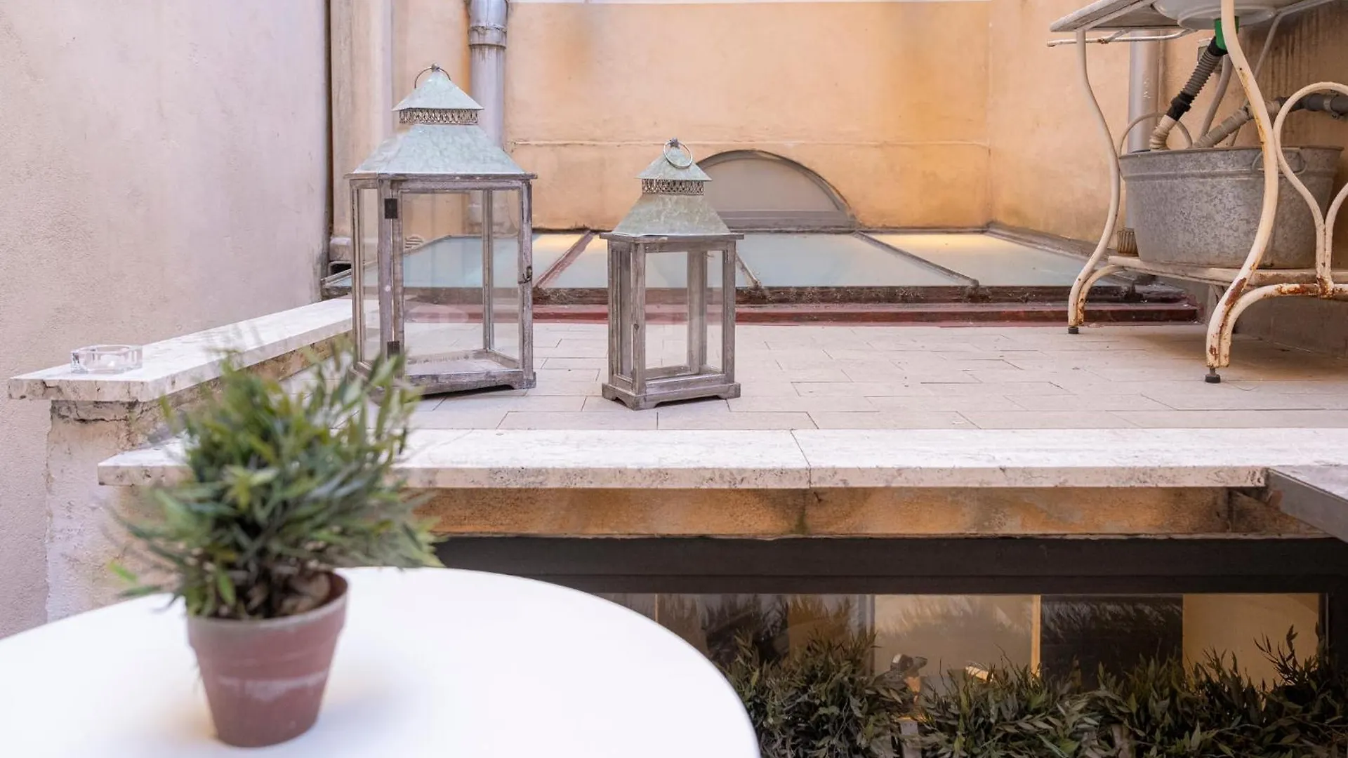 Homehouse Serpenti - Colosseum - Rione Monti Roma 0*,  Italia