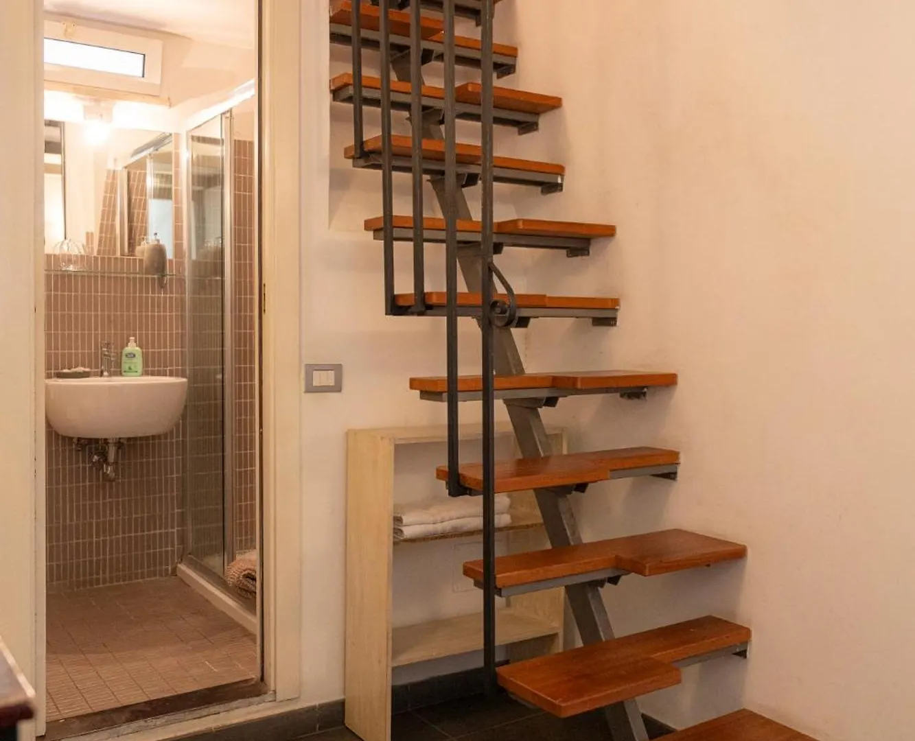 Homehouse Serpenti - Colosseum - Rione Monti Roma