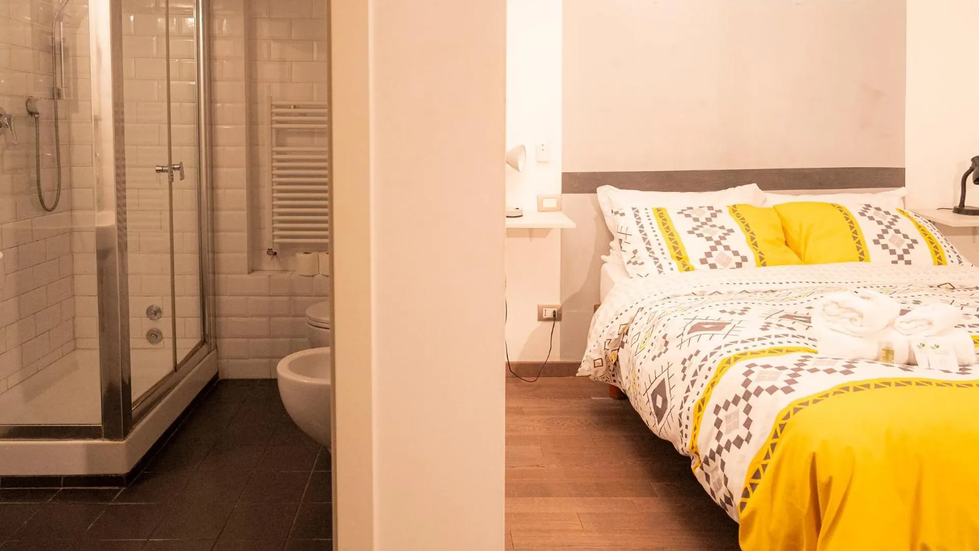 Homehouse Serpenti - Colosseum - Rione Monti Rome