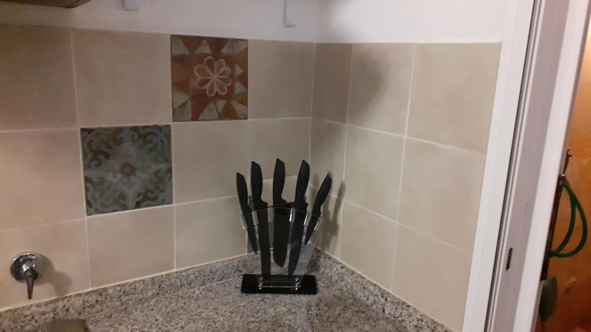 Homehouse Serpenti - Colosseum - Rione Monti Rome 0*,  Italy