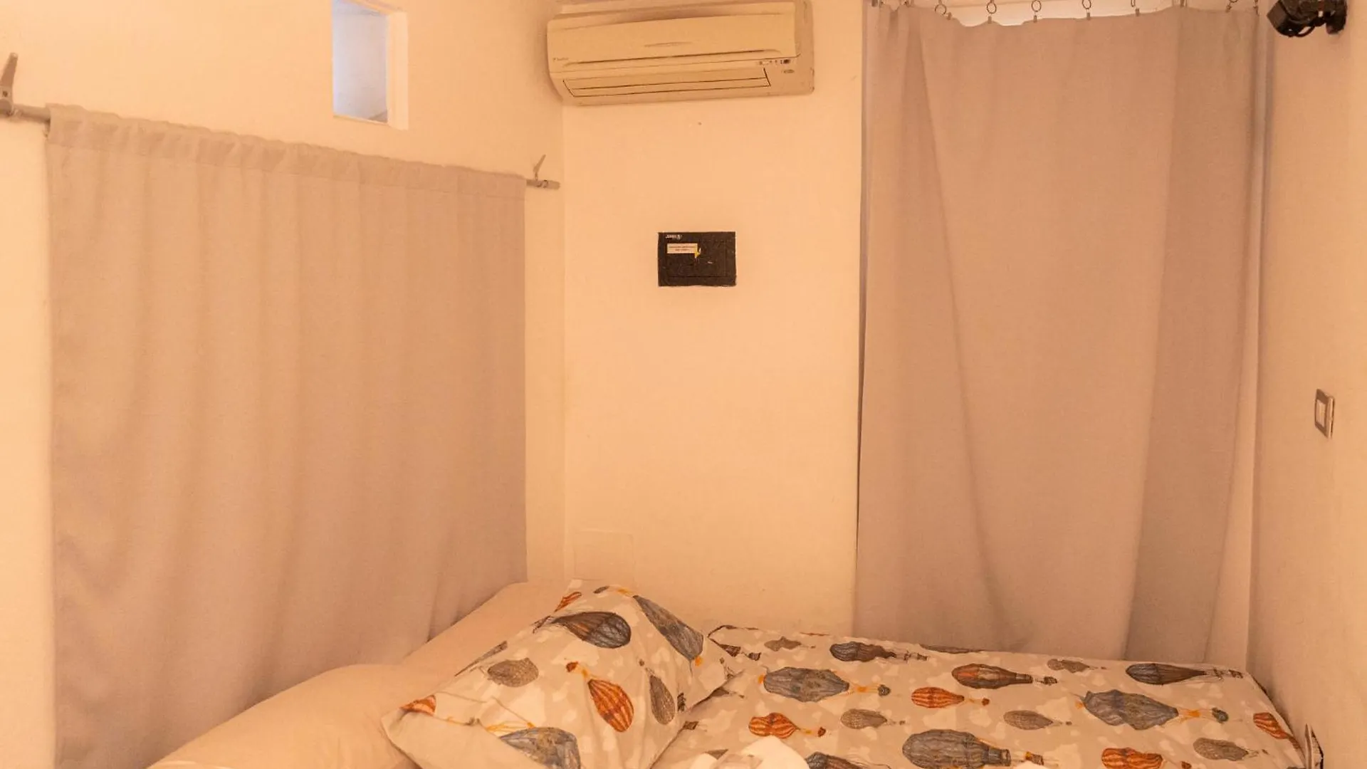 Homehouse Serpenti - Colosseum - Rione Monti Rome