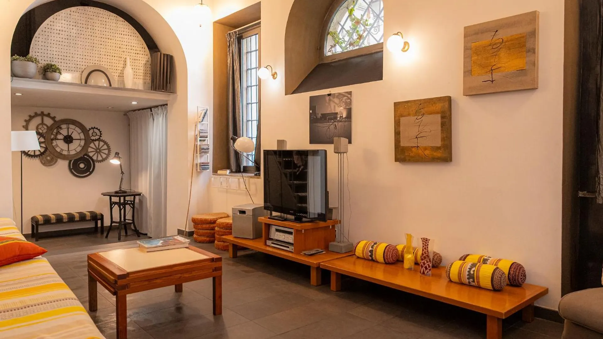 Homehouse Serpenti - Colosseum - Rione Monti Rome Apartment